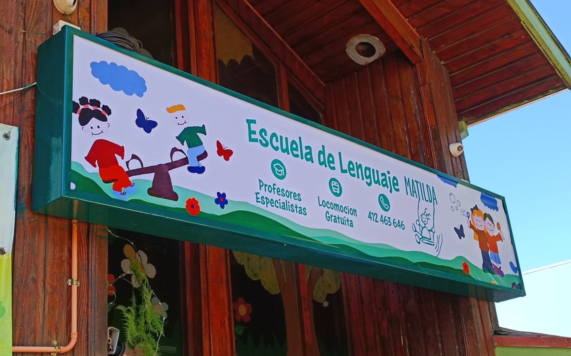 1 Letrero exterior horizontal