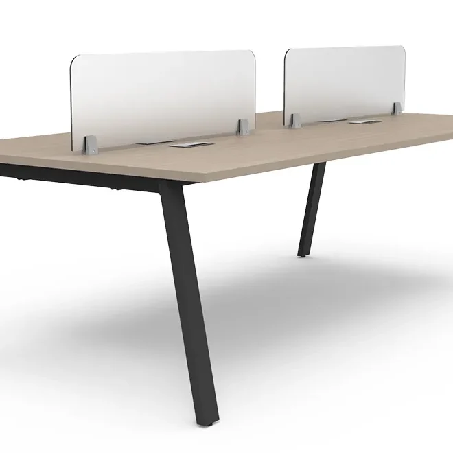 Mesa de trabajo para 4 personas